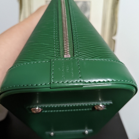 Authentic Louis Vuitton Alma PM - Picture 13 of 16